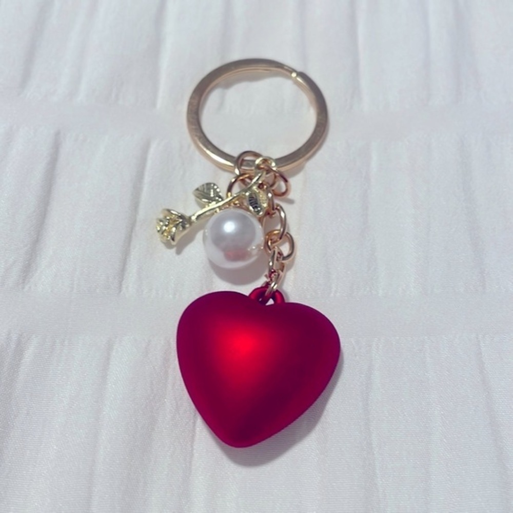 RED HEART & ROSE GOLD ACCENT KEY CHAIN bag charm